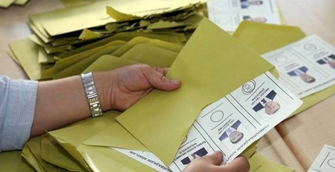 Son dakika!  İstanbul'da 15 ilçede daha geçersiz oylar tekrar sayılacak