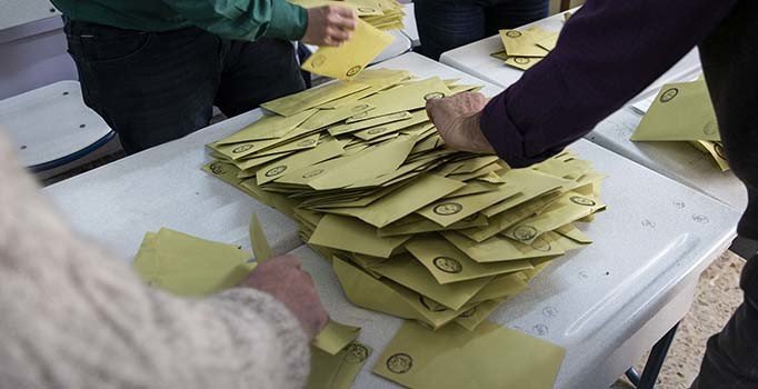 Bartın'da 5 sandıktaki oylar yeniden sayılacak