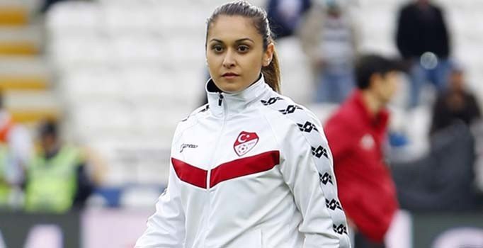 FIFA'dan Türk kadın hakemlere görev