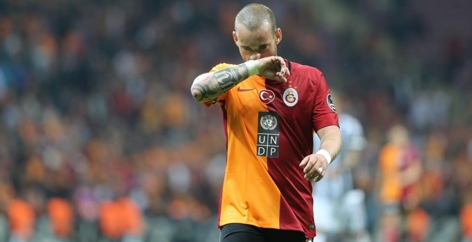 Akhisar-Galatasaray maçı muhtemel 11'leri