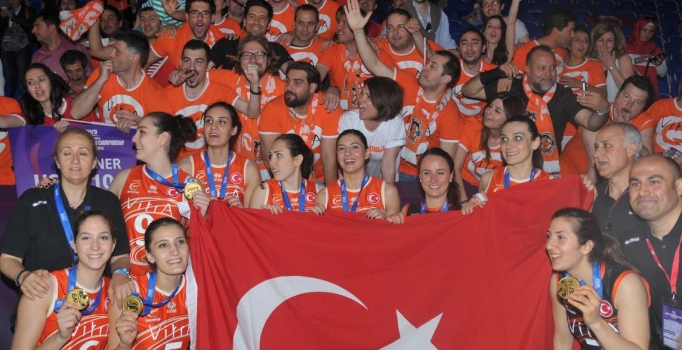 Eczacıbaşı VitrA, Gözde Yılmaz ile sözleşme yeniledi