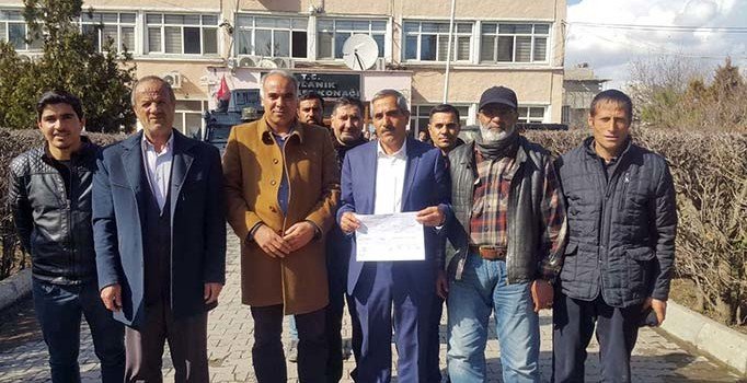 CHP’li adayın yerine HDP’li aday mazbatayı aldı