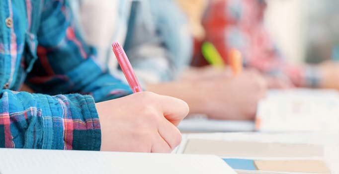 AÖF Bahar dönemi sınav soru ve cevapları ne zaman açıklanacak? 13-14 Nisan AÖF soru ve cevapları