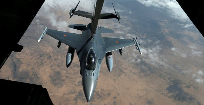 Koalisyon güçleri Deyrizor'u vurdu