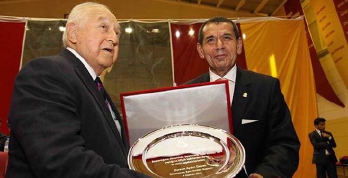 Galatasaray'da Duygun Yarsuvat ve Dursun Özbek karşı karşıya