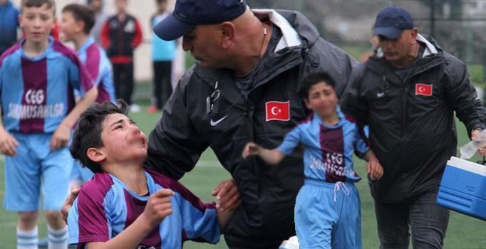 'Bırak beni oyuna gireyim' diyerek ağladı