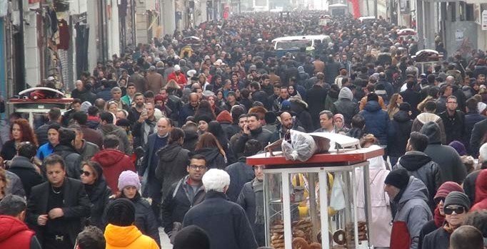 Gençler evde kaldı, işsizlik rekor kırdı