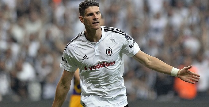 Alman golcü Mario Gomez Beşiktaş tarihine geçti