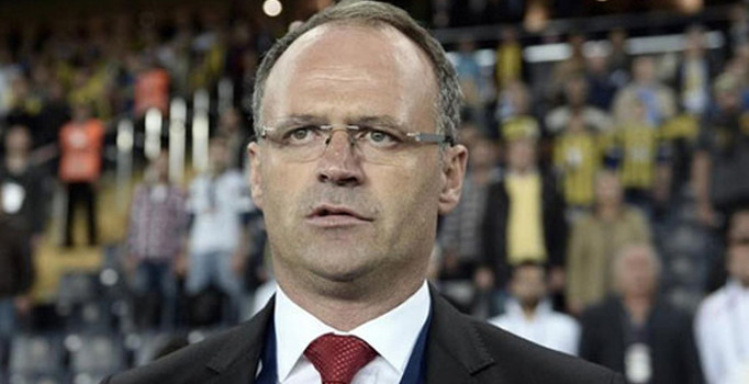 Alima Yeni Malatyaspor teknik direktörü İrfan Buz camiayla vedalaştı