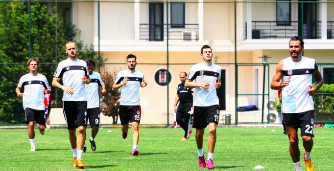 Beşiktaş'ta derbi sonrası 1.5 saatlik antrenman