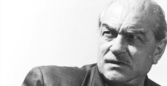 Türk aydınına farklı bakışı öğreten yazar