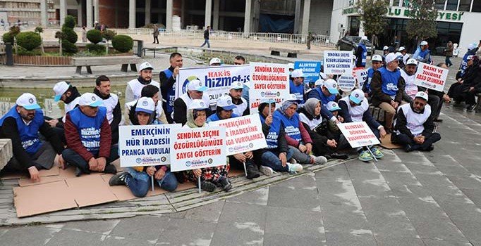 Bolu Belediyesi’nde işten çıkarılan işçilerden oturma eylemi