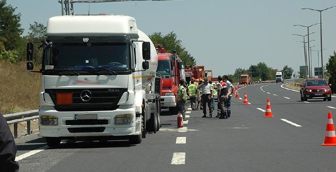 Tehlikeli madde taşımacılığında yeni kurallar: 300 metre uzağa park edecek