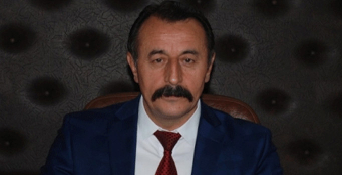 Bolu'da MHP'li belediye başkanı AK Parti'ye geçti