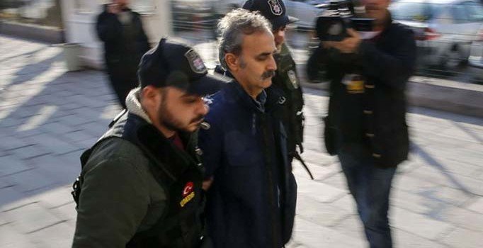 Kozmik Oda savcısı Bilgili'ye FETÖ'den 17 yıl 1 ay hapis