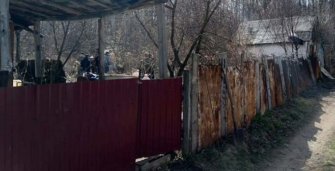 Rusya’da üvey baba tüm aileyi öldürüp kuyuya attı