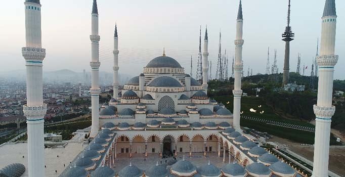 Camlica Camii Nin Resmi Acilisi Cuma Gunu Yapilacak