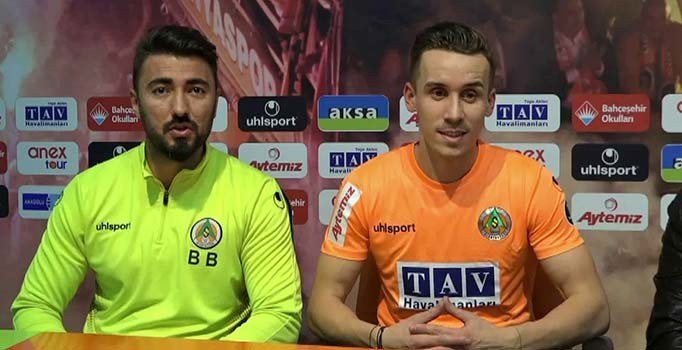 Josef Sural için saygı duruşu