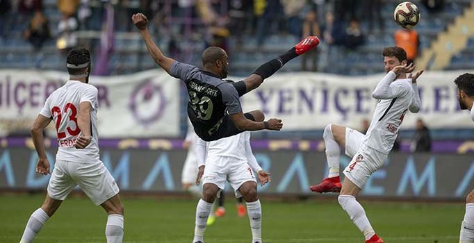 Spor Toto 1. Lig'de heyecan dorukta