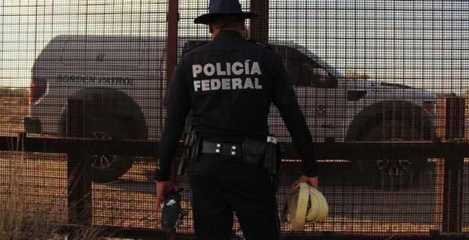 'Silahlarınızı geri getirin' kampanyasına 'füze' getirdi