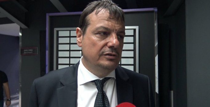 Ergin Ataman'dan canlı yayında Fenerbahçe'ye övgü dolu sözler! Galatasaray'ı eleştirdi
