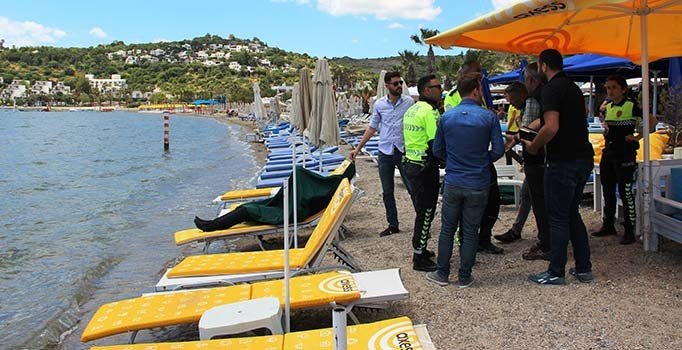 Bitez Sahili'nde turistleri şoke eden görüntü: Sahile erkek cesedi vurdu