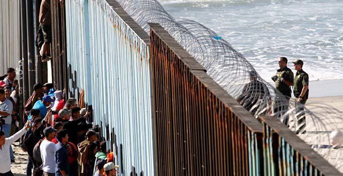 ABD’de bir göçmen çocuk daha gözaltına öldü