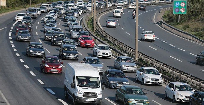 Trafiğe 'düşük emisyon alanı' ile çözüm