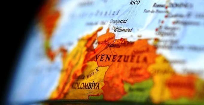 Küba Venezuela'da askeri olduğu iddiasını yalanladı