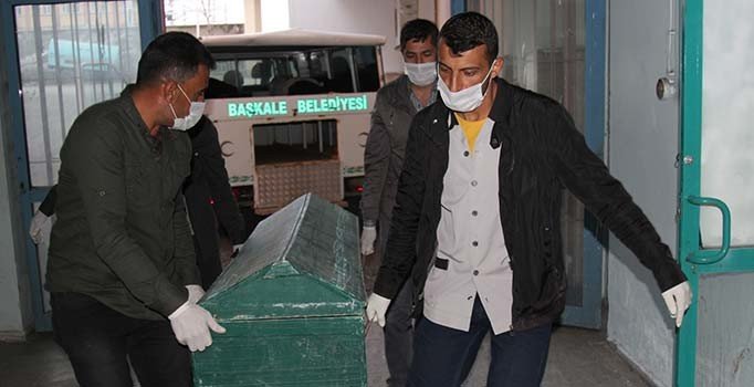 Çobanların ihbarıyla ortaya çıktı: İran sınırında 6 ceset daha bulundu