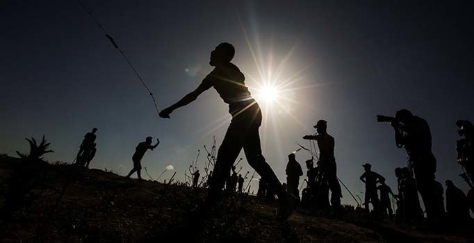 Gazze sınırında çatışma: İsrail askerleri bir Filistinliyi daha öldürdü