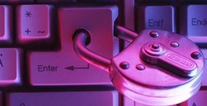 Beş bakanlıktan 'Güvenli İnternet Güvenli Gelecek' protokolü