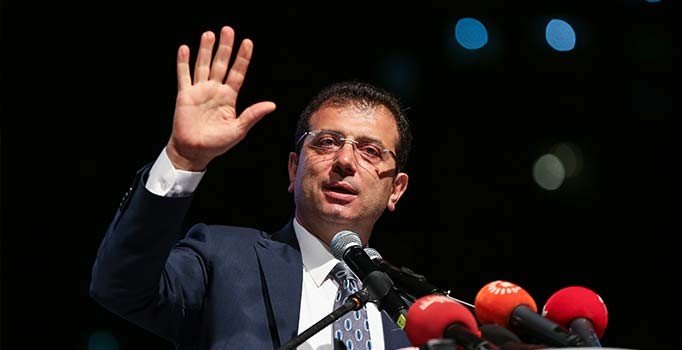 Ekrem İmamoğlu olağanüstü toplantı için CHP Genel Merkezi'nde