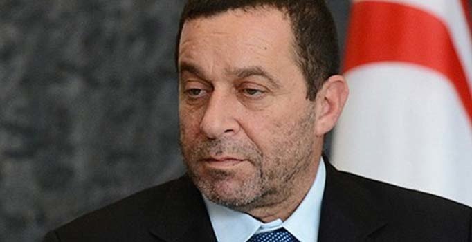 KKTC Maliye Bakanı Denktaş istifa etti