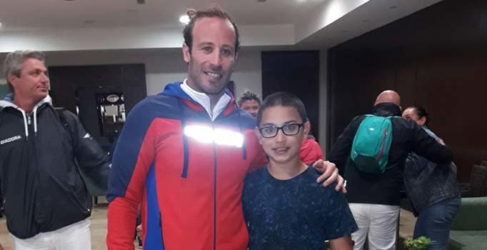 Yüzme yarışında skandal olay