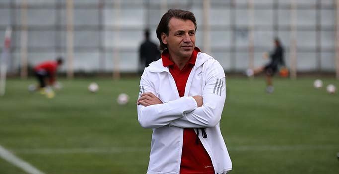 Tamer Tuna eski takımına karşı