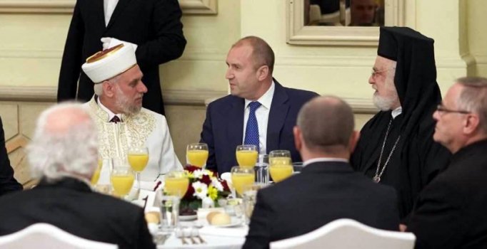 Bulgaristan Cumhurbaşkanı Radev, Müslümanlara iftar verdi