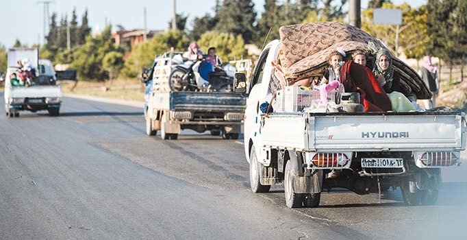 Rusya vuruyor siviller kaçıyor