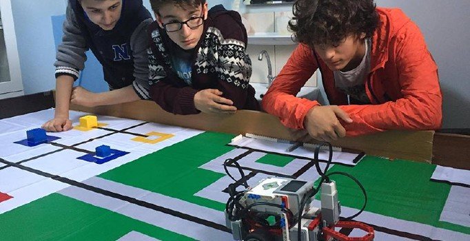 Cumhuriyet tarihinde ilk: MEB'den özel yetenekli öğrencilere 'özel' müfredat