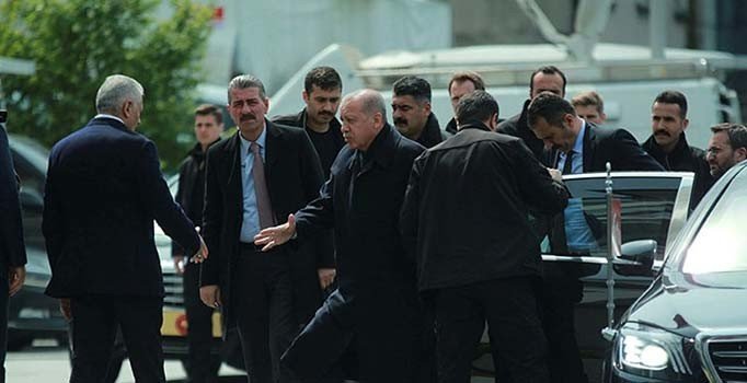 Erdoğan'ın 23 Haziran mesaisi: Bir kez daha AK Parti İstanbul İl Başkanlığı'nda