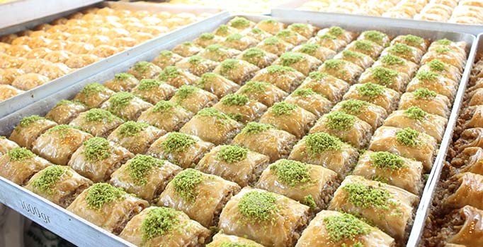 Uzmanlar uyardı! İşte ucuz baklavadaki oyun