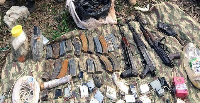 Tunceli'de teröristlerce kullanılan 3 kamp alanı imha edildi