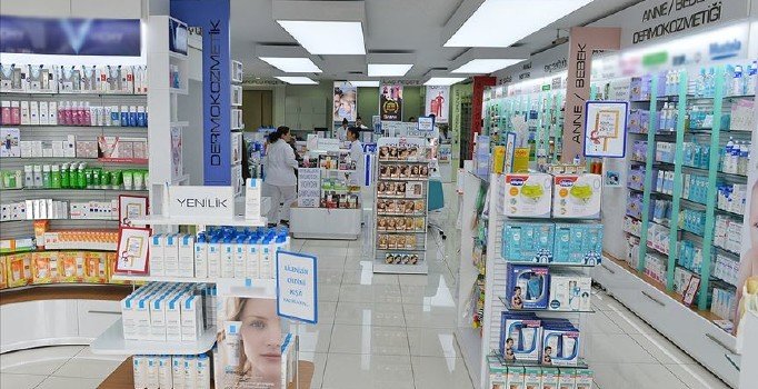 Eczacılardan tartışma yaratacak talep: Danışmanlık ücreti istiyoruz
