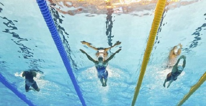 Viktoria Zeynep Güneş 100 metre kurbağalamada finalde