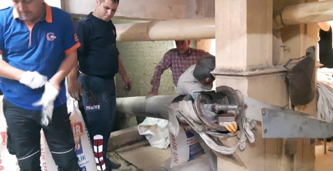 Fabrikada korkunç olay: Kolunu makineye kaptırdı