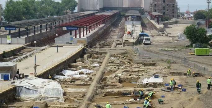 Haydarpaşa kazısından top mermisi çıktı