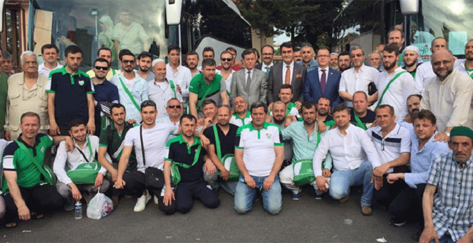 Bursaspor'un Teksas taraftar grubu umreye uğurlandı