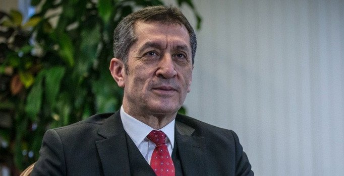 Milli Eğitim Bakanı Selçuk'tan deprem bölgesinde eğitime ara verilip verilmeyeceğine dair açıklama