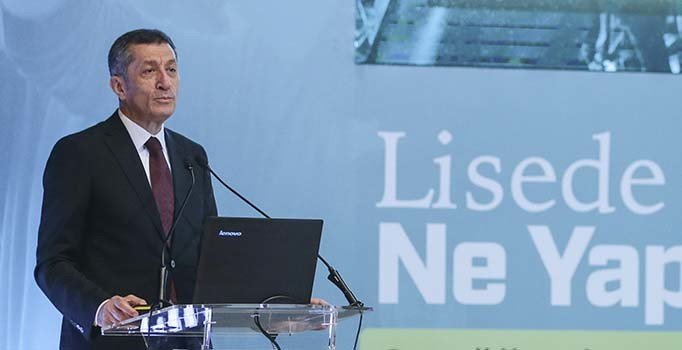 Bakan Selçuk reform paketini açıkladı: Liselerde ders sayısı düşüyor, akademik standart geliyor