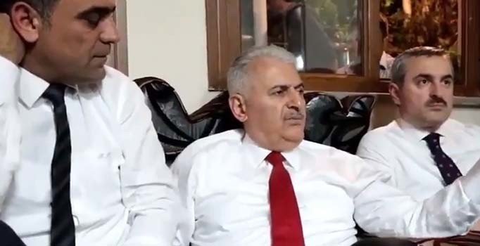 Binali Yıldırım'dan sandık yorumu: Seçmene eksik pusula verildi